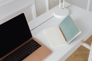 Read more about the article Enhance Your Home Office-Energy Ornaments for Productivity