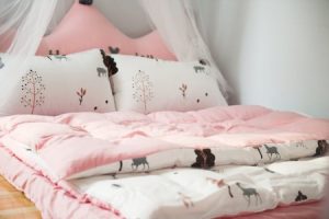 Read more about the article Enhance Your Sleep Quality-Feng Shui Energy Ornaments for the Bedroom