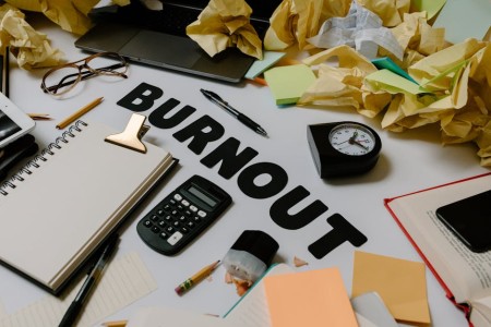 You are currently viewing Enhance Your Work Environment-Top Feng Shui Items for Increased Productivity