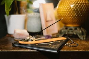 Read more about the article Feng Shui Crystals-Boost Your Energy and Well-Being in Everyday Life