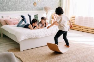 Read more about the article Feng Shui Energy Ornaments-A Guide to Balancing Your Home’s Energy