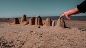 Read more about the article Feng Shui Energy Ornaments-A Guide to Enhancing Your Family’s Harmony
