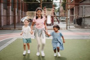 Read more about the article Feng Shui Energy Ornaments for Harmonizing Family Relationships