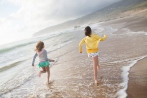 Read more about the article Feng Shui Energy Ornaments-Tips for Enhancing Family Relationships