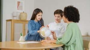 Read more about the article Feng Shui Energy Ornaments-Your Guide to Balancing Energy in Small Apartments