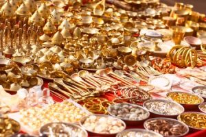 Read more about the article Feng Shui for Abundance-How Energy Ornaments Can Attract Wealth