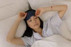 Read more about the article Feng Shui for Better Sleep-Energy Ornaments to Create a Restful Bedroom
