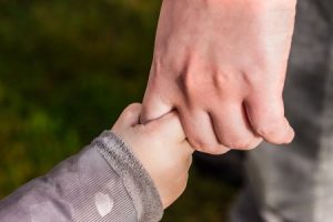 Read more about the article Feng Shui for Families-Energy Ornaments to Promote Unity and Love