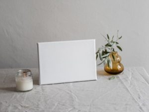 Read more about the article Feng Shui for Small Spaces-Maximizing Energy with Minimal Ornaments