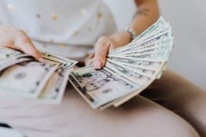Read more about the article Feng Shui for Wealth-Ornaments That Attract Abundance