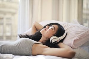 Read more about the article The Ultimate Guide to Feng Shui for a Peaceful Bedroom