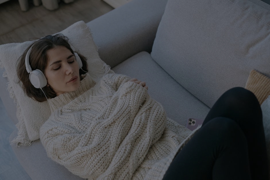 Top 5 Feng Shui Items for Creating a Peaceful Living Space in Your European Home