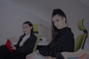 Top 5 Feng Shui Ornaments for Attracting Prosperity in Your Office