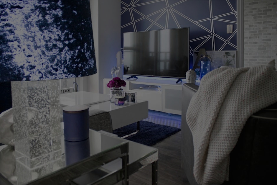 Top 5 Feng Shui Ornaments for Attracting Wealth in Your Living Space