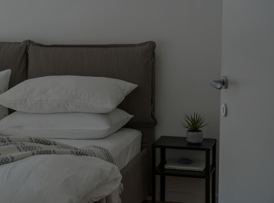 Transform Your Bedroom into a Sanctuary-Feng Shui Decor Tips for Better Sleep