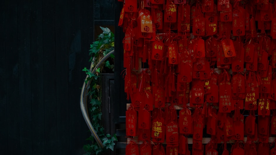 Transform Your Garden with Feng Shui Ornaments for Peace and Prosperity