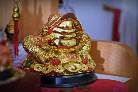 You are currently viewing Transform Your Living Room-Feng Shui Energy Ornaments That Work