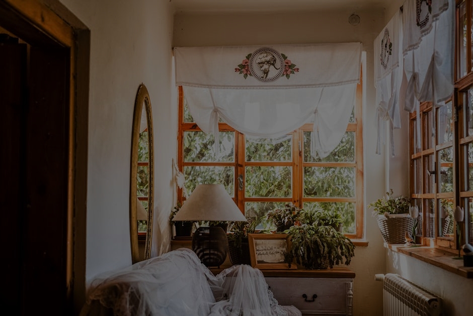 Transform Your Living Room-Feng Shui Tips for a Harmonious Space
