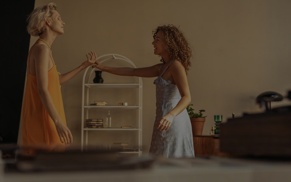 Transform Your Living Space-Feng Shui Tips for Harmonizing Energy with Ornaments
