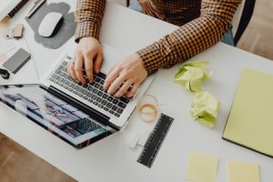 Read more about the article Transform Your Workspace-Feng Shui Tips for a Productive Office Environment