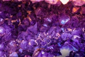 Read more about the article Understanding Feng Shui Colors-Choosing Ornaments for Specific Energies