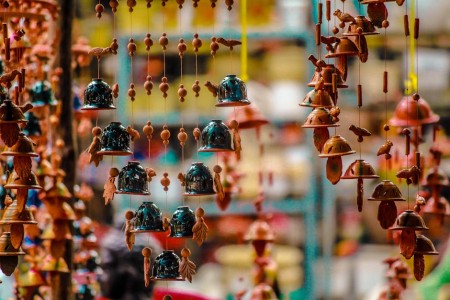 You are currently viewing Understanding Feng Shui Colors-Choosing Ornaments that Align with Your Intentions
