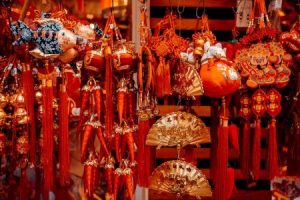 Read more about the article Understanding Feng Shui Colors-Choosing Ornaments That Enhance Energy