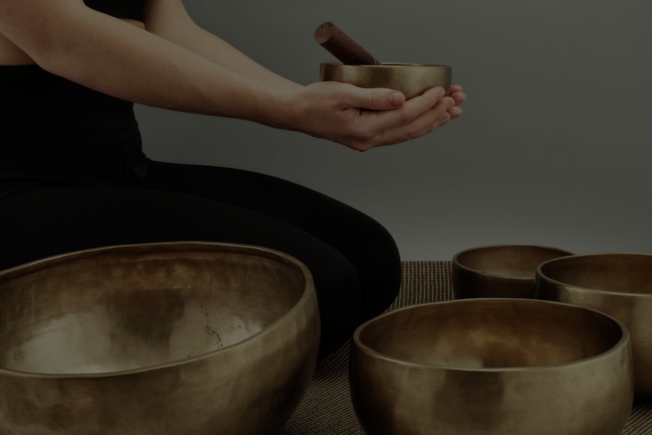 Understanding the Best Feng Shui Colors for Your Energy Ornaments