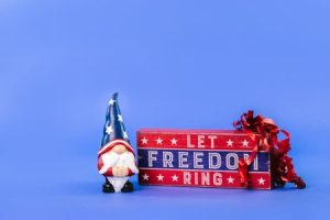 Read more about the article Understanding the Symbolism of Feng Shui Energy Ornaments for Meaningful Decor