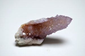 Read more about the article Unlock Abundance-Feng Shui Crystals for Wealth and Prosperity