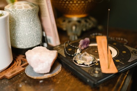 You are currently viewing Unlock Creativity-Feng Shui Energy Boosters for Artists and Writers