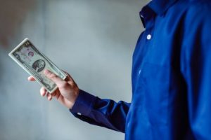 Read more about the article Unlock Financial Abundance-Feng Shui Ornaments to Attract Wealth and Prosperity