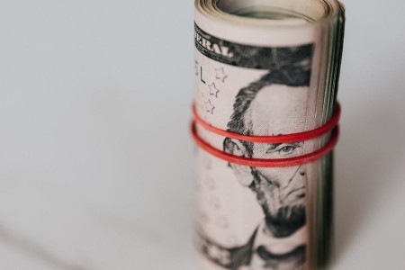 You are currently viewing Unlock Financial Prosperity-Using Feng Shui Energy Ornaments to Attract Wealth