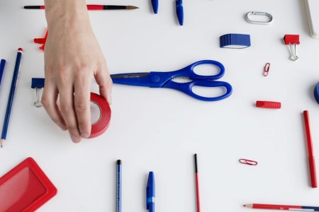You are currently viewing Unlock Prosperity-Essential Feng Shui Items for Your Office Desk