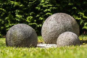 Read more about the article Unlock Wealth and Prosperity-Must-Have Feng Shui Items for Financial Success