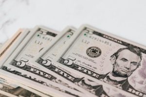Read more about the article Unlocking Abundance-Best Feng Shui Items for Wealth and Prosperity