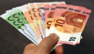 Read more about the article Unlocking Abundance-Energy Ornaments to Attract Wealth and Success