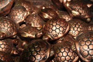 Read more about the article Unlocking Positive Energy-The Importance of Feng Shui in Your Workspace