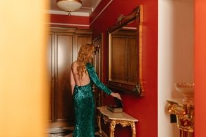 Read more about the article Unlocking Prosperity-Best Feng Shui Items to Attract Wealth in Your Home