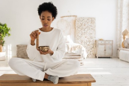 You are currently viewing Using Energy Ornaments to Reduce Stress and Promote Well-Being