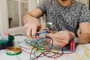 Read more about the article Using Feng Shui Energy Crystals to Improve Your Work-from-Home Setup