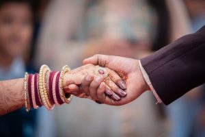 Read more about the article Using Feng Shui Energy Ornaments to Attract Love and Romance