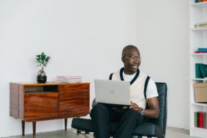 Read more about the article Using Feng Shui Energy Ornaments to Boost Your Creativity and Productivity