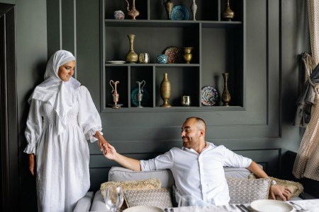 You are currently viewing Using Feng Shui Energy Ornaments to Improve Family Harmony at Home