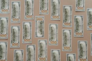 Read more about the article Using Feng Shui Ornaments to Attract Wealth and Abundance