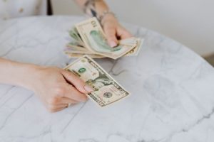 Read more about the article Using Feng Shui Ornaments to Attract Wealth and Abundance in Your Life