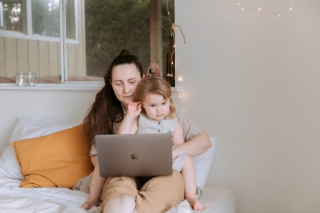 You are currently viewing Using Feng Shui Ornaments to Create a Harmonious Family Space