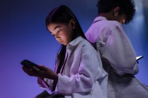 Read more about the article Using Feng Shui Ornaments to Enhance Family Connections and Communication