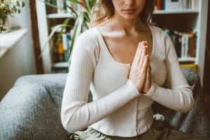 Read more about the article Using Feng Shui Ornaments to Enhance Your Meditation Practice at Home