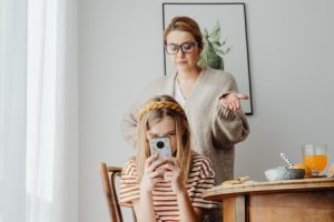 Read more about the article Using Feng Shui Ornaments to Improve Family Relationships and Communication
